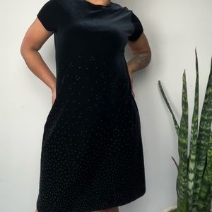 Amanda Smith Short Sleeves Black Velvet Dress